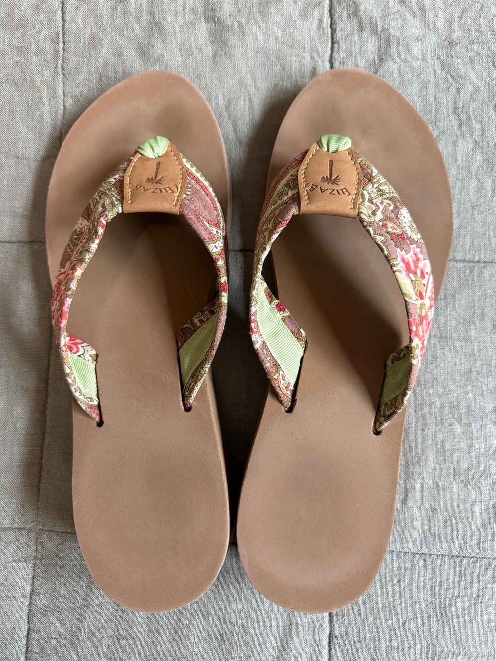 Eliza B Fabric Wedge Sandals, Size 9 (but check measurements in description)